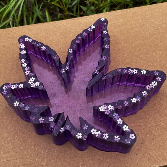 Other - Resin Ash tray